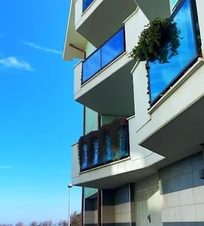 Seabreezeguesthouse Relax&business Apartment *